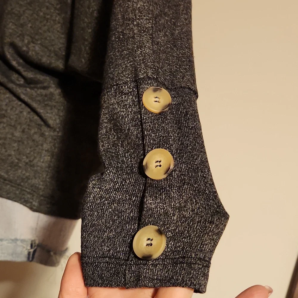 Long Bat Wing Top - Picture 3 of 5